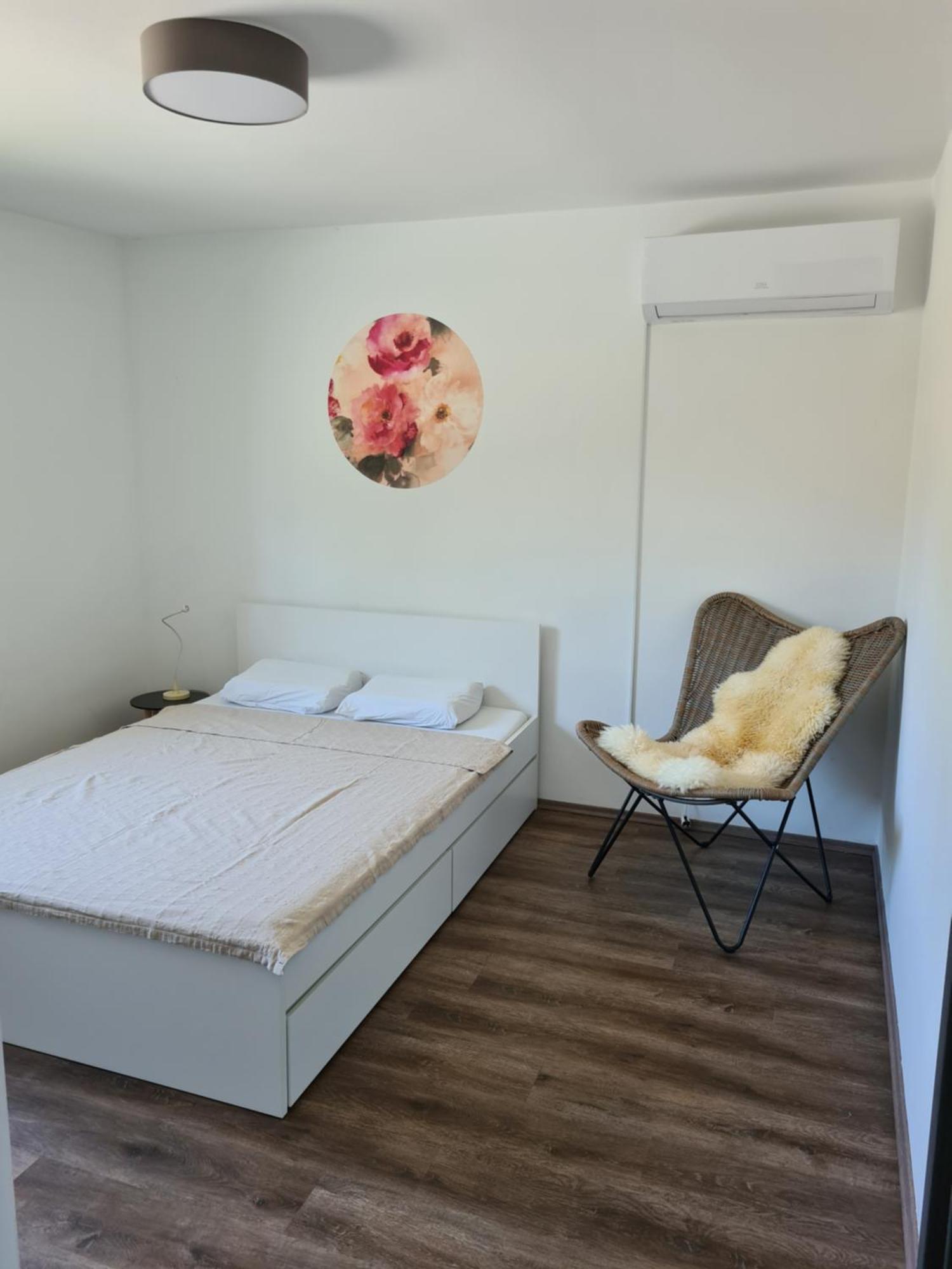 Rooms And Apartments Vili Ptuj Luaran gambar